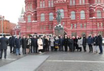 Андрей Иванов принял участие в церемонии возложения цветов к Могиле Неизвестного Солдата в Москве