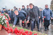 Андрей Иванов принял участие в церемонии возложения цветов к Могиле Неизвестного Солдата в Москве