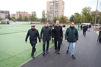 Андрей Иванов проверил ход реконструкции стадиона в 8 микрорайоне Одинцово