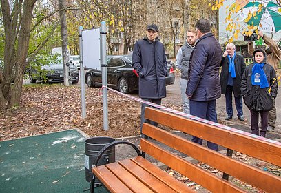 Дмитрий Голубков проверил ход строительства детских площадок в Одинцовском округе