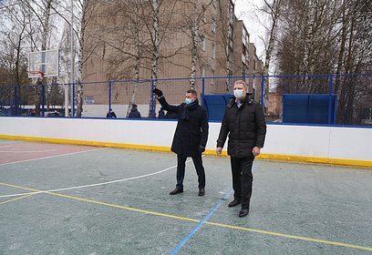 Андрей Иванов осмотрел новую многофункциональную спортивную площадку в микрорайоне «Восточный»
