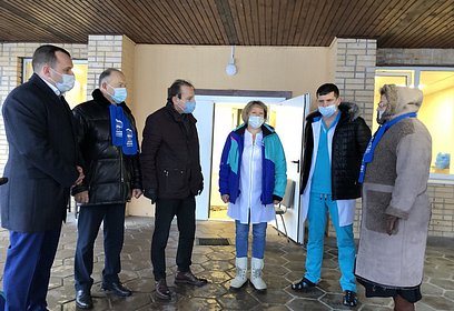 В новогодние праздники волонтеры Одинцовского округа помогали медикам и развозили овощи многодетным семьям