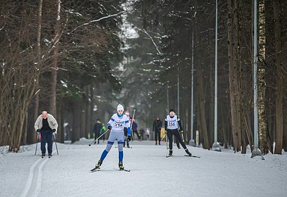 Чемпион мира по лыжным гонкам Алексей Петухов назвал лыжную трассу в парке Ларисы Лазутиной — самой живописной в регионе