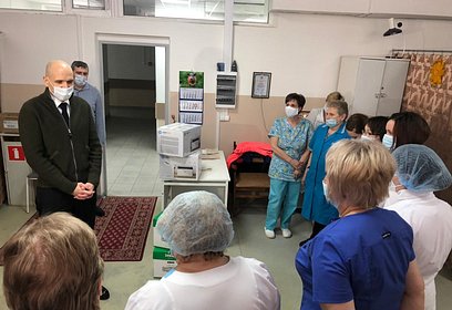 Дмитрий Голубков предоставил амбулатории посёлка Горки-10 принтеры и расходные материалы
