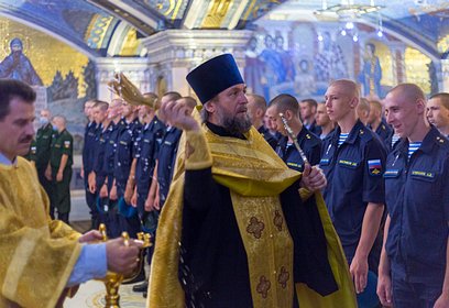 Торжественное богослужение в честь Дня крещения Руси прошло в Главном храме Вооружённых Сил России