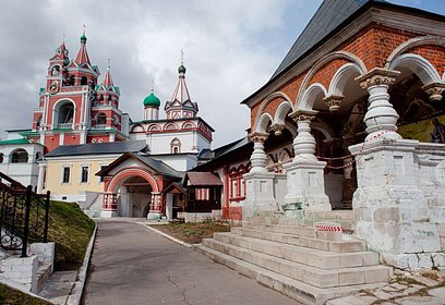 Саввино-Сторожевский монастырь вошел в ТОП-5 самых популярных у туристов храмов и монастырей в Подмосковье