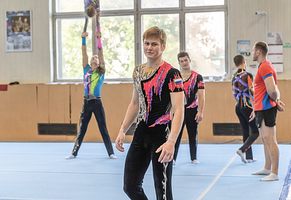 Андрей Иванов накануне первенства Европы побывал в гостях у спортсменов Старогородковской школы акробатики