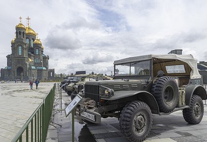 На Соборной площади Главного храма Вооруженных Сил 14 августа откроется выставка военной автотехники