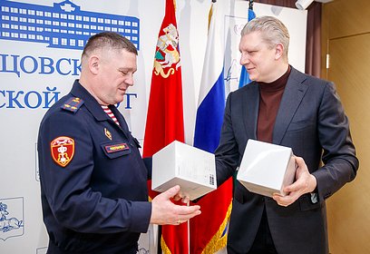 Андрей Иванов передал сотрудникам одинцовской Росгвардии квадрокоптеры