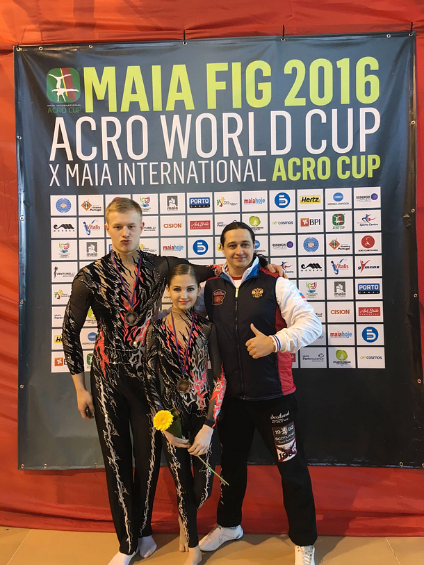 Иван Нестеренко и Елена Мурашко завоевали серебро Кубка мира по спортивной акробатике
