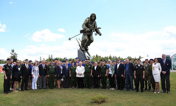 Памятник «Воин-Лыжник» появился в парке «Патриот», Июль