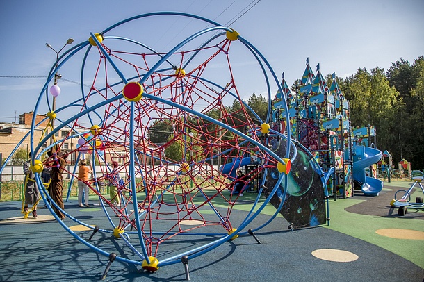Новая детская площадка по программе губернатора «Наше Подмосковье» открылась в Кубинке-1, Август