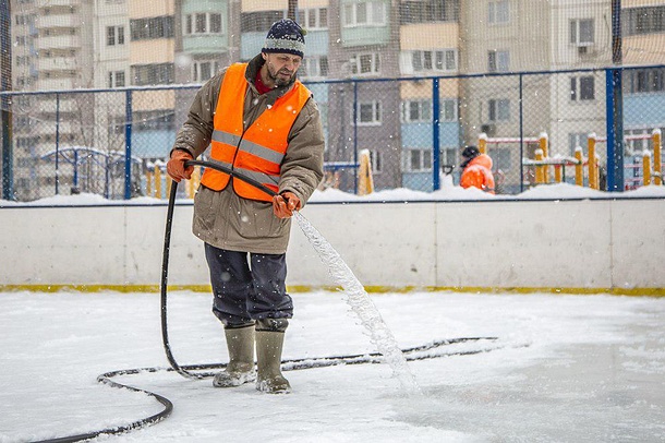 Андрей Иванов поручил доработать ситуацию с хоккейными площадками в Одинцовском районе, Январь