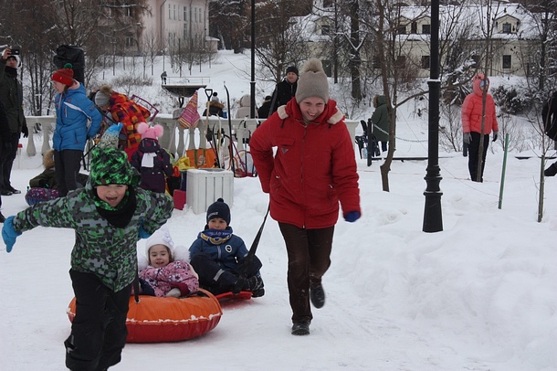 Более 100 человек стали участниками зимних семейных спортивных игр в Голицыно, События