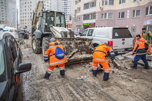 Более 180 единиц спецтехники ведут уборку снега в Одинцовском районе, Февраль