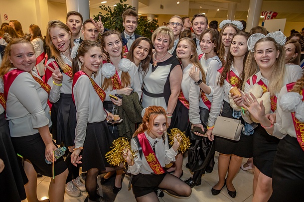 В этом году последний звонок прозвенит для 1885 выпускников Одинцовского городского округа, Май