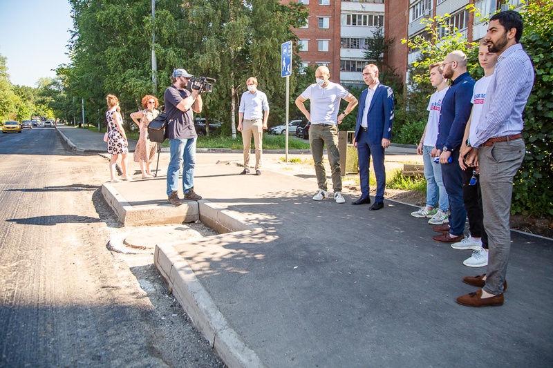 Дмитрий Голубков проверил качество ремонта дорог на Ново-Спортивной улице, Июль