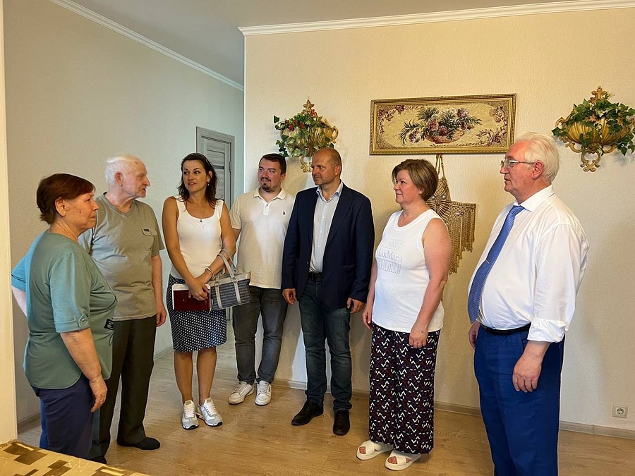 Партийцы поздравили семьи Звенигорода с Днем семьи, любви и верности, Июль