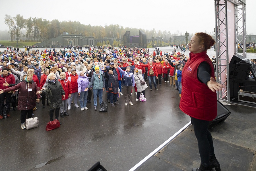 Участие в празднике приняли более 2 тысяч человек со всей Московской области, Октябрь