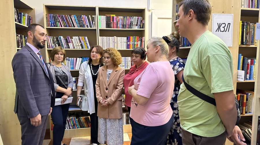 Алексей Солдатенко провел встречу с коллективом Голицынской библиотеки, Август