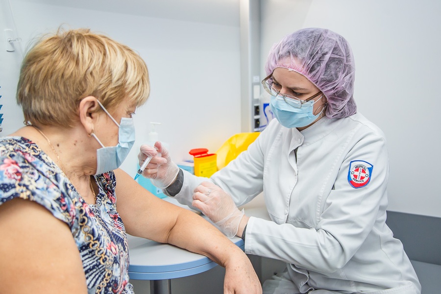 В Одинцовском округе стартовала кампания вакцинации по профилактике гриппа и респираторных заболеваний, Август