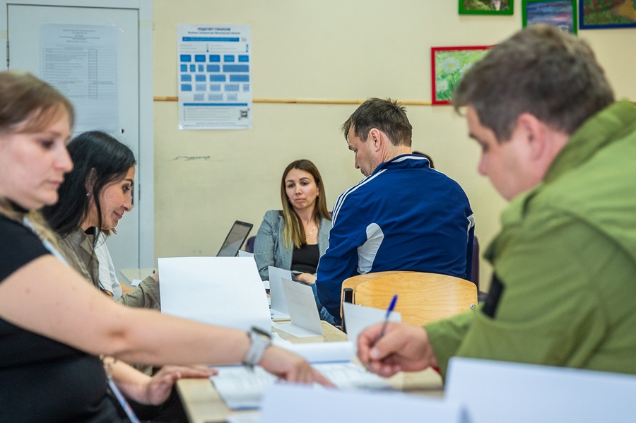 Заключительный день голосования на выборах губернатора Московской области стартовал в Одинцовском округе, Сентябрь