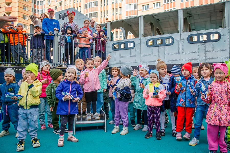 VLR s 2, Две новые детские площадки по губернаторской программе открыли в городе Голицыно и поселке ВНИИССОК