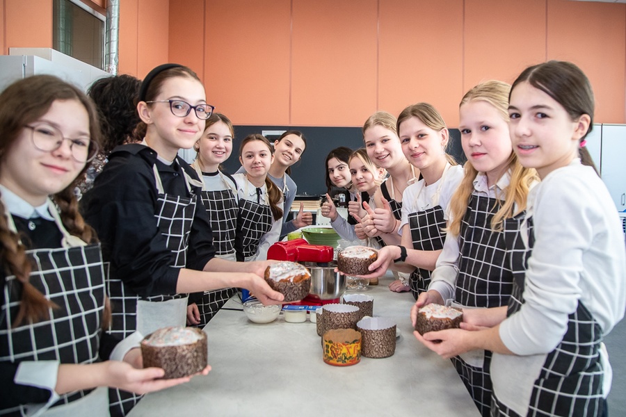 Более миллиона школьников Московской области примут участие в акции «День добрых дел», Апрель