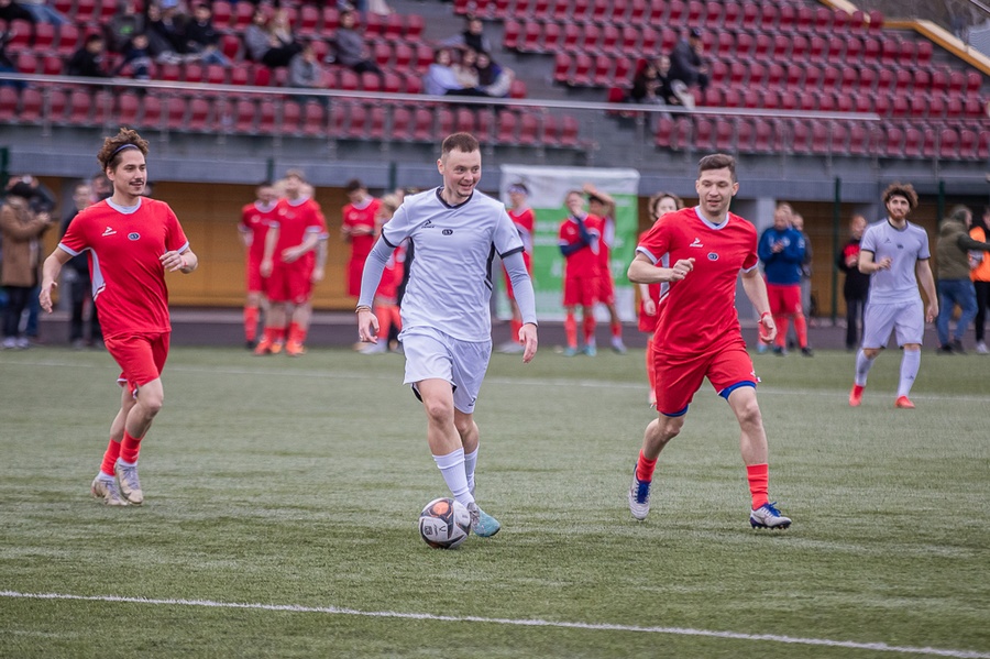 VLR s, Благотворительный футбольный матч «Журавли» на Центральном стадионе в Одинцово завершился ничьей