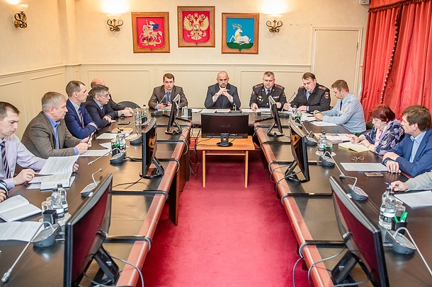 27 апреля, под руководством первого заместителя руководителя администрации Одинцовского района Михаила Пайсова состоялось заседание комиссии по обеспечению безопасности дорожного движения, Апрель