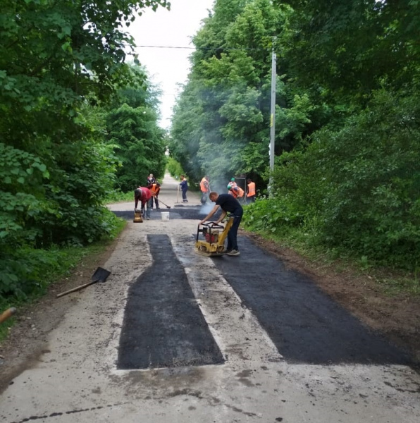 Более 2 тысяч квадратных метров дорог приводят в порядок в Жаворонковском, Июнь