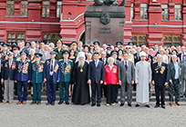Андрей Иванов принял участие в церемонии возложения цветов к Вечному огню в Москве