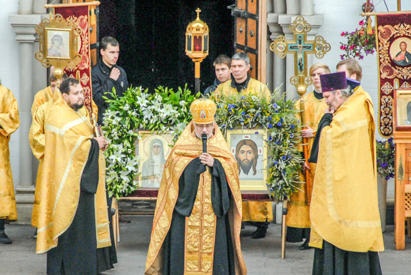 Свыше 1000 человек приняли участие в V Елисаветинском крестном ходе 