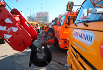 Более 170 единиц коммунальной техники Одинцовского района приняли участие в весеннем параде