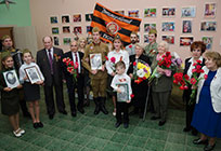 Одинцовские молодогвардейцы поздравили ветеранов праздничным концертом