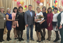 Олег Рожнов поздравил работников сферы дошкольного образования в Кубинке