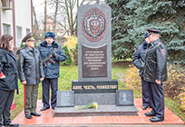 Памятник погибшим при выполнении служебного долга сотрудникам полиции открыли в Одинцово