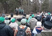 Андрей Иванов вместе с жителями привел в порядок Глазынинский лес