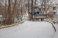 Почти 90 единиц спецтехники задействуют для уборки дорог в Одинцовском округе