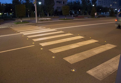 На пешеходных переходах муниципалитета появятся дополнительные светодиодные маячки