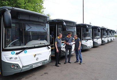 Восемь комфортабельных автобусов от губернатора Подмосковья пополнили автопарк Одинцовского округа