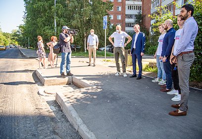 Дмитрий Голубков проверил качество ремонта дорог на Ново-Спортивной улице