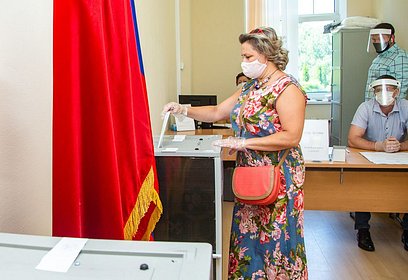 В Одинцовском округе на 17.00 явка на голосовании по поправкам в Конституцию РФ составляет почти 70%