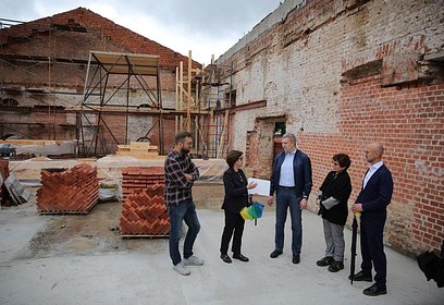 Реставрация манежа XIX века в Звенигороде завершится в ноябре этого года