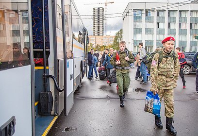 Почти 90 школьников Одинцовского округа участвуют в первой смене лагеря военно-патриотического воспитания молодёжи «Авангард»