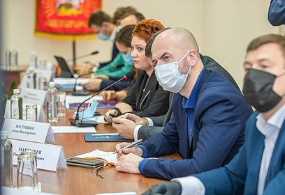 В рамках совещания «Выездной администрации» в Звенигороде обсудили обращения жителей в социальных сетях