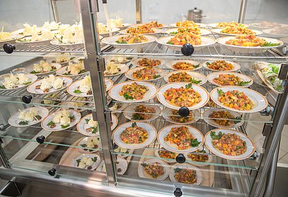 В Одинцовском округе в контроле за школьным питанием участвуют 513 родителей