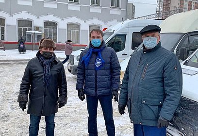 Одинцовские партийцы проверили соблюдение норм санитарной безопасности на транспорте