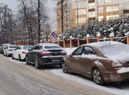 Организацию стоянки автомобилей рядом с одинцовским кампусом МГИМО обсудили на совещании в Звенигороде