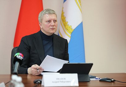 Андрей Иванов поручил провести срочную проверку соблюдения должностных инструкций в школах
